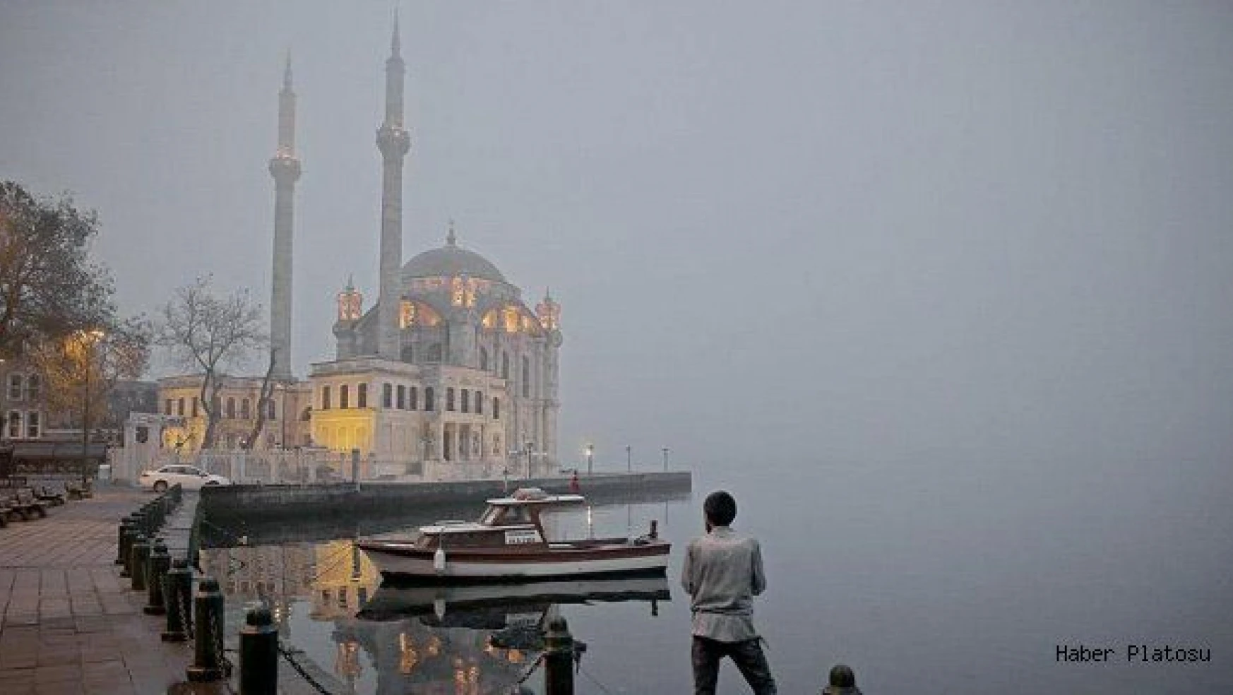 İstanbul'a sis çöktü, kartpostallık manzaralar oluştu