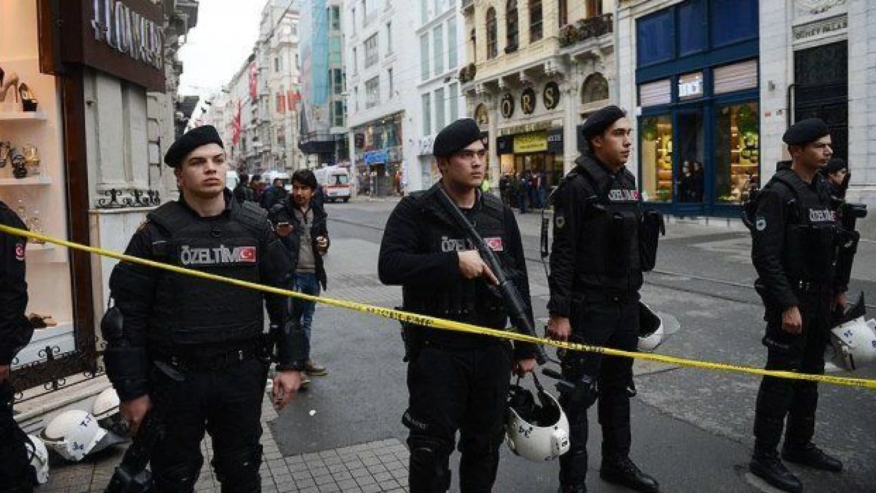 İstiklal Caddesi'nde canlı bombalı terör eylemi: 5 ölü