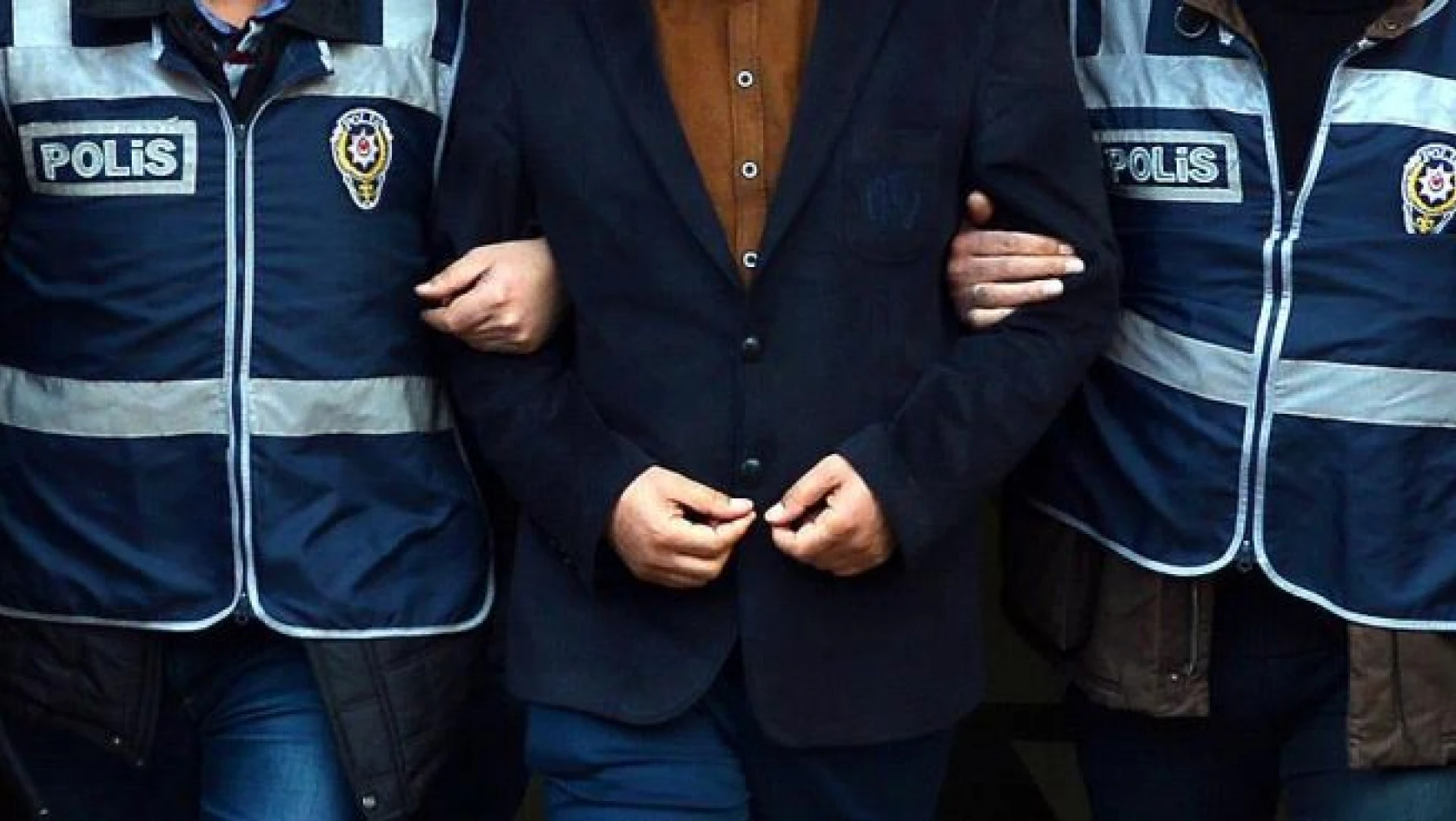 İzmir ve Manisa'da FETÖ/PDY operasyonu: 7 gözaltı