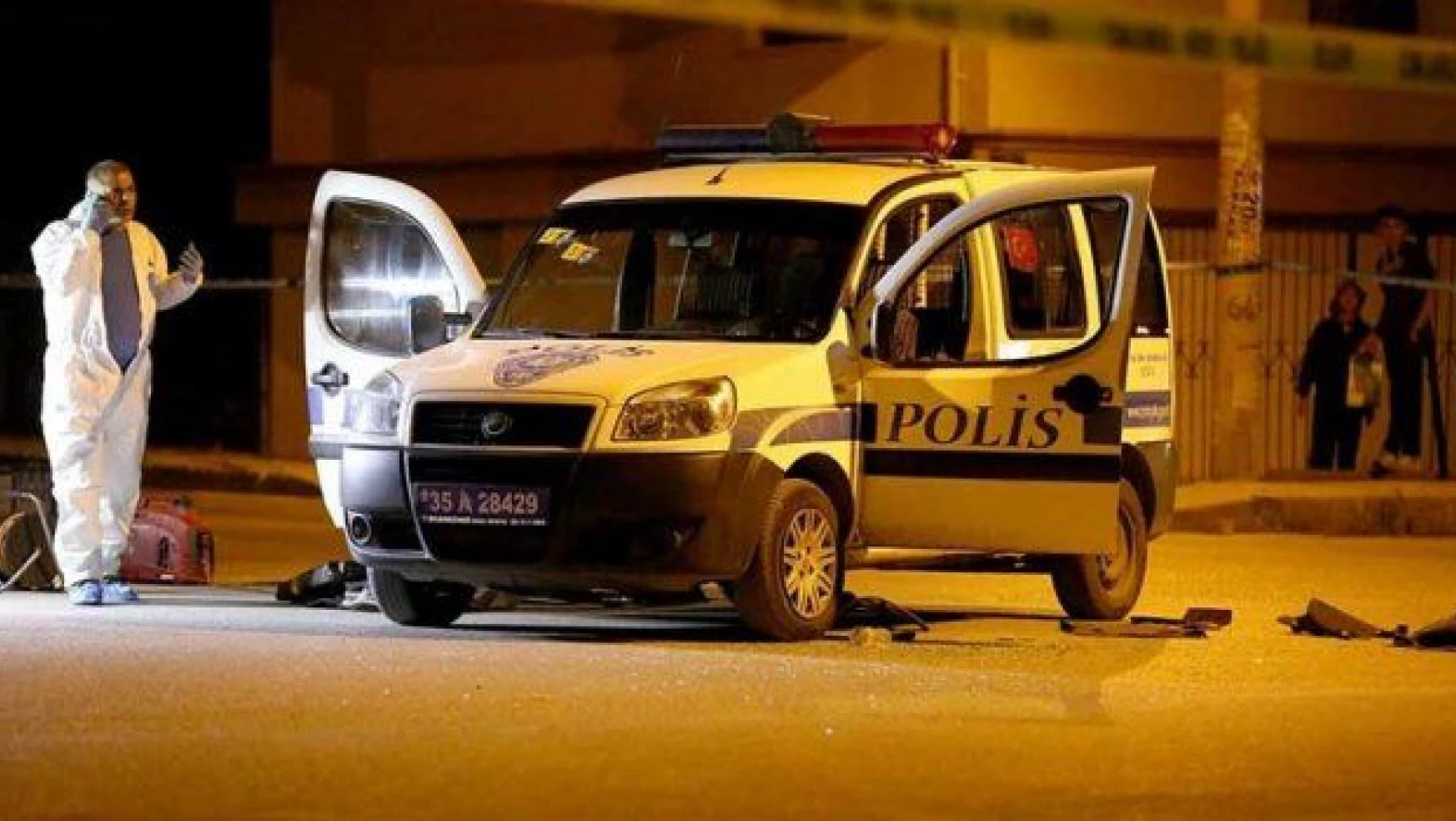 İzmir'de polise bombalı saldırı