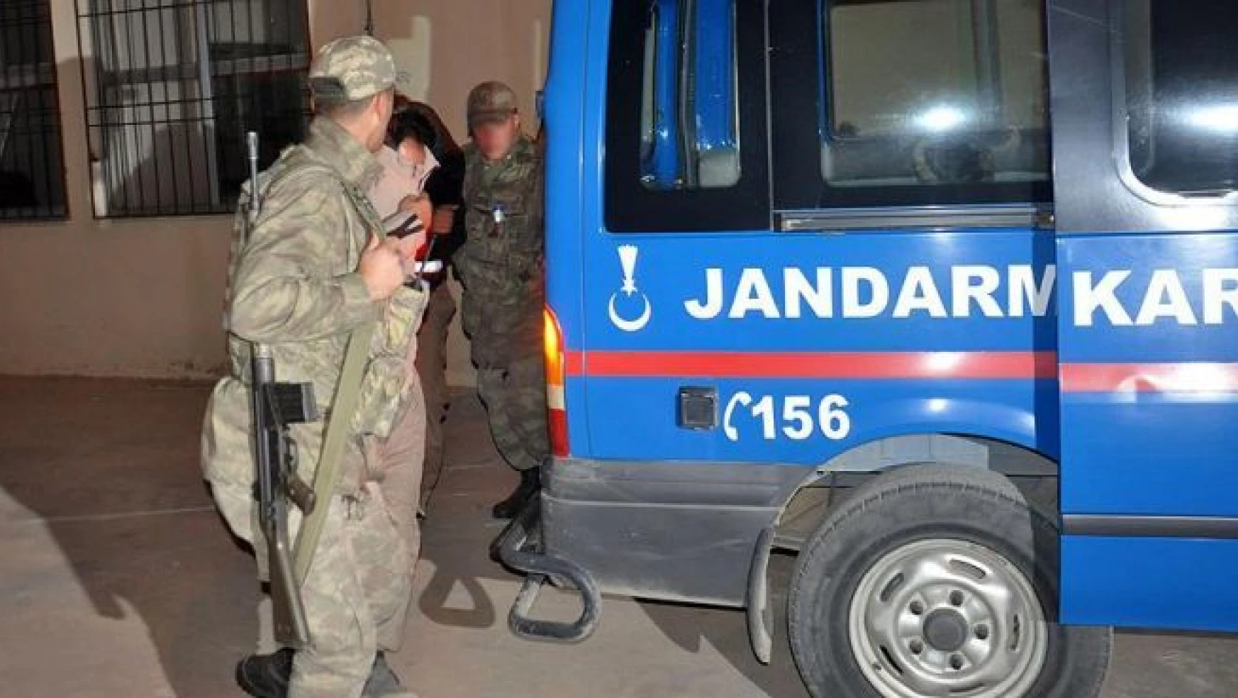 Kilis'te askeri yasak bölgede 3 kişi yakalandı
