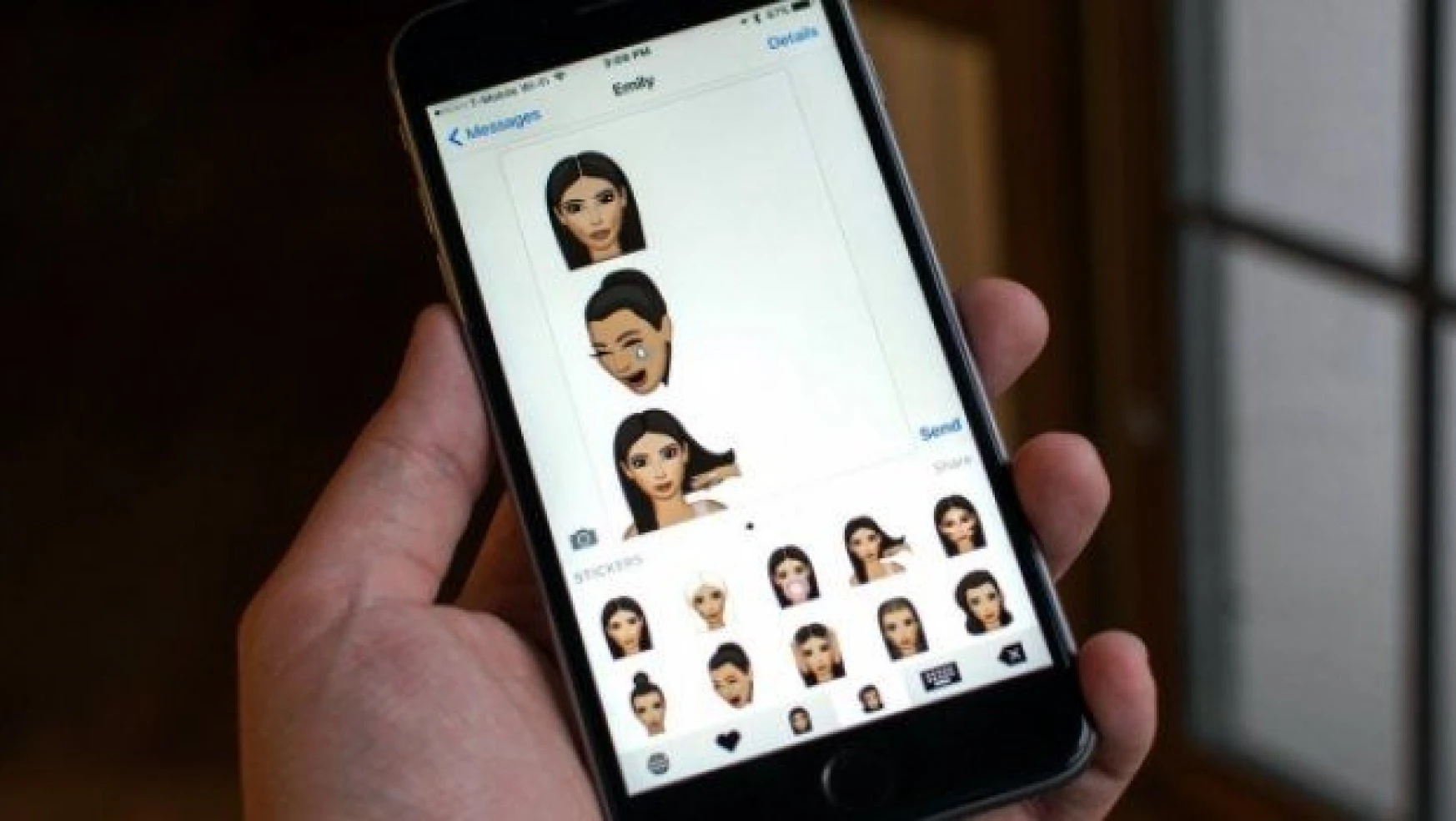 Kim Kardashian'ın Emojisi App Store'u çökertti!