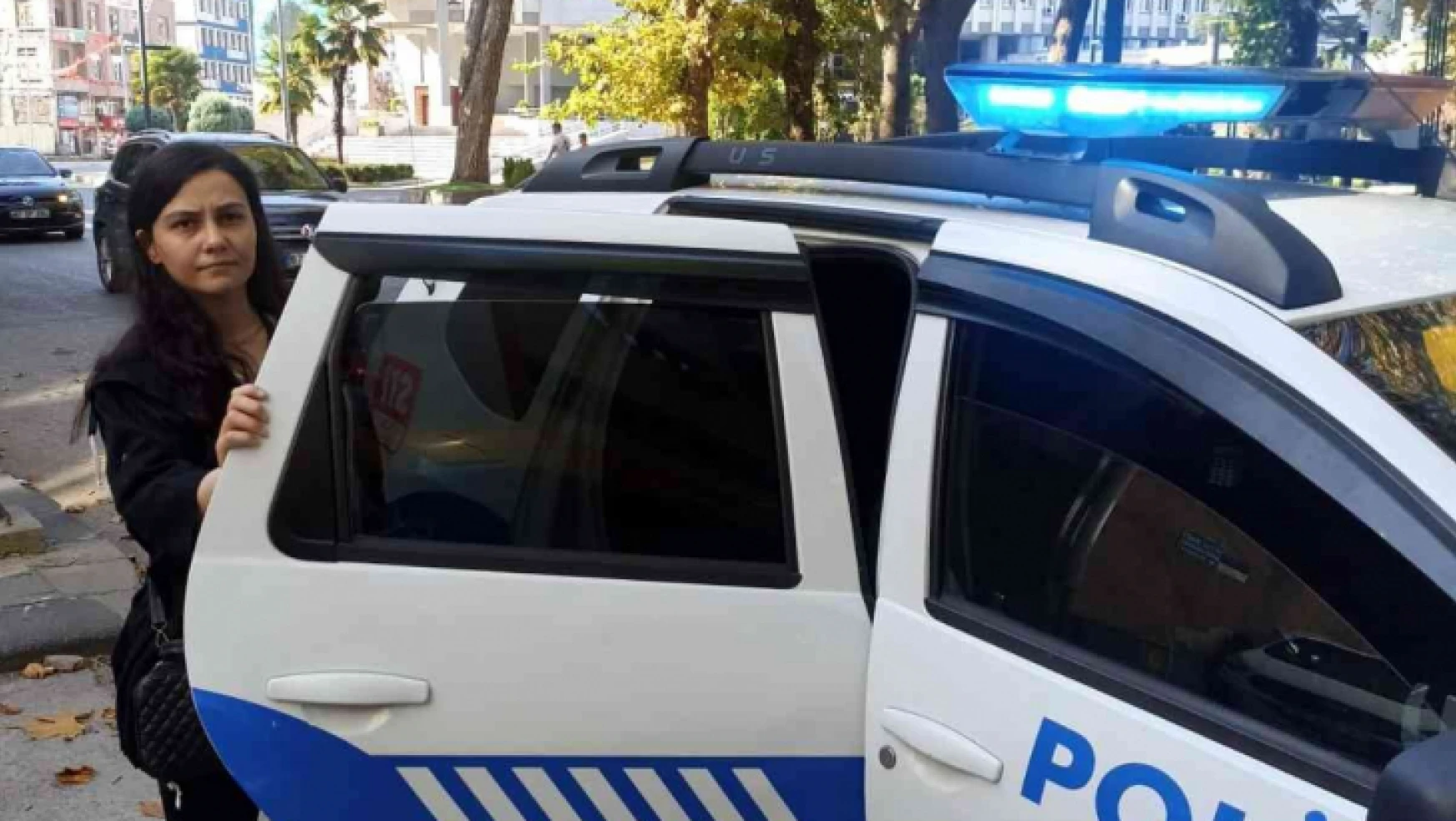 KPSS'ye geç kalan adayların imdadına polis yetişti