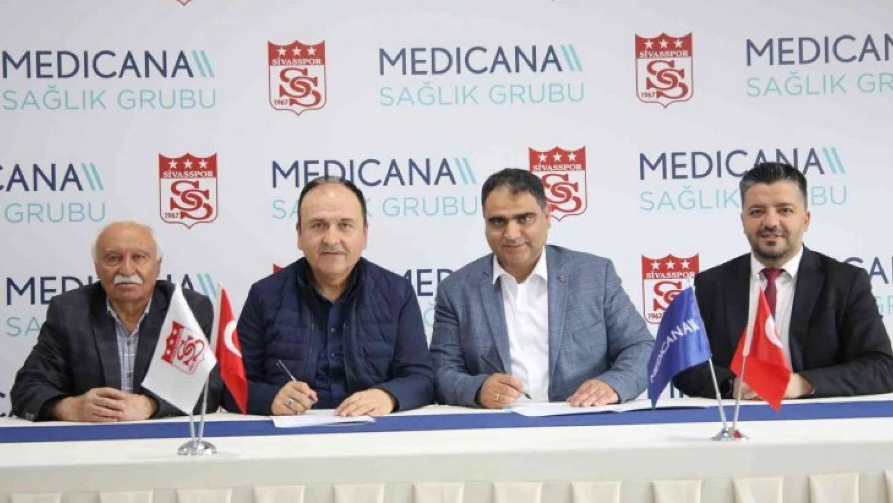 Medicana 8. kez Sivasspor'un sağlık sponsoru oldu