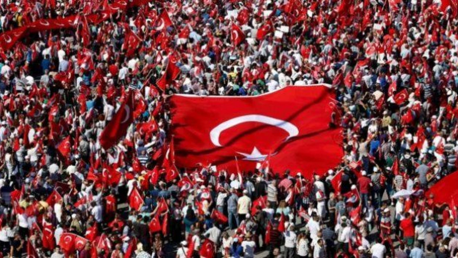 Mesele Türkiye ise, gerisi teferruattır…