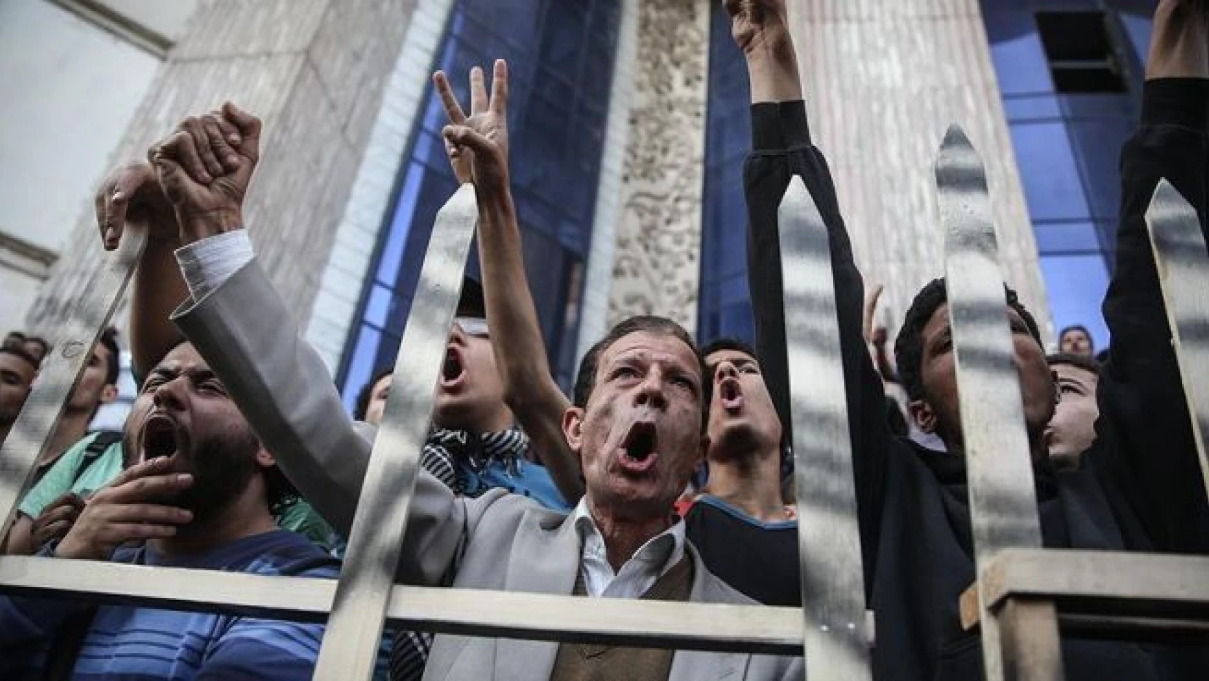 'Mısır yönetimi muhalifleri tasfiye etmeye çalışıyor'