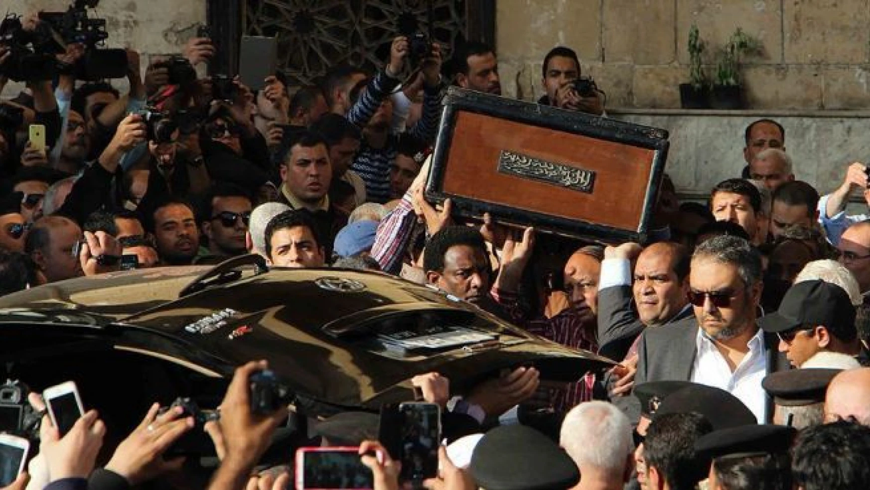 Mısırlı gazeteci Muhammed Heykel hayatını kaybetti