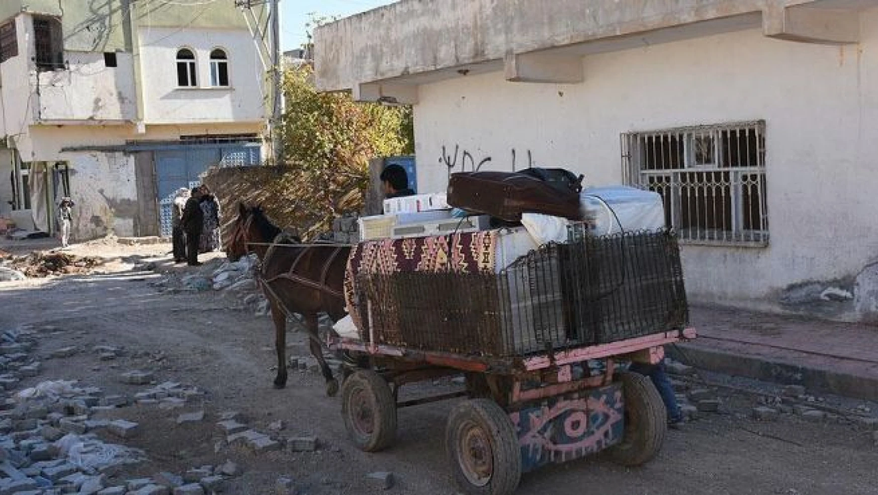 Nusaybin'deki 4 mahallede aileler göç ediyor