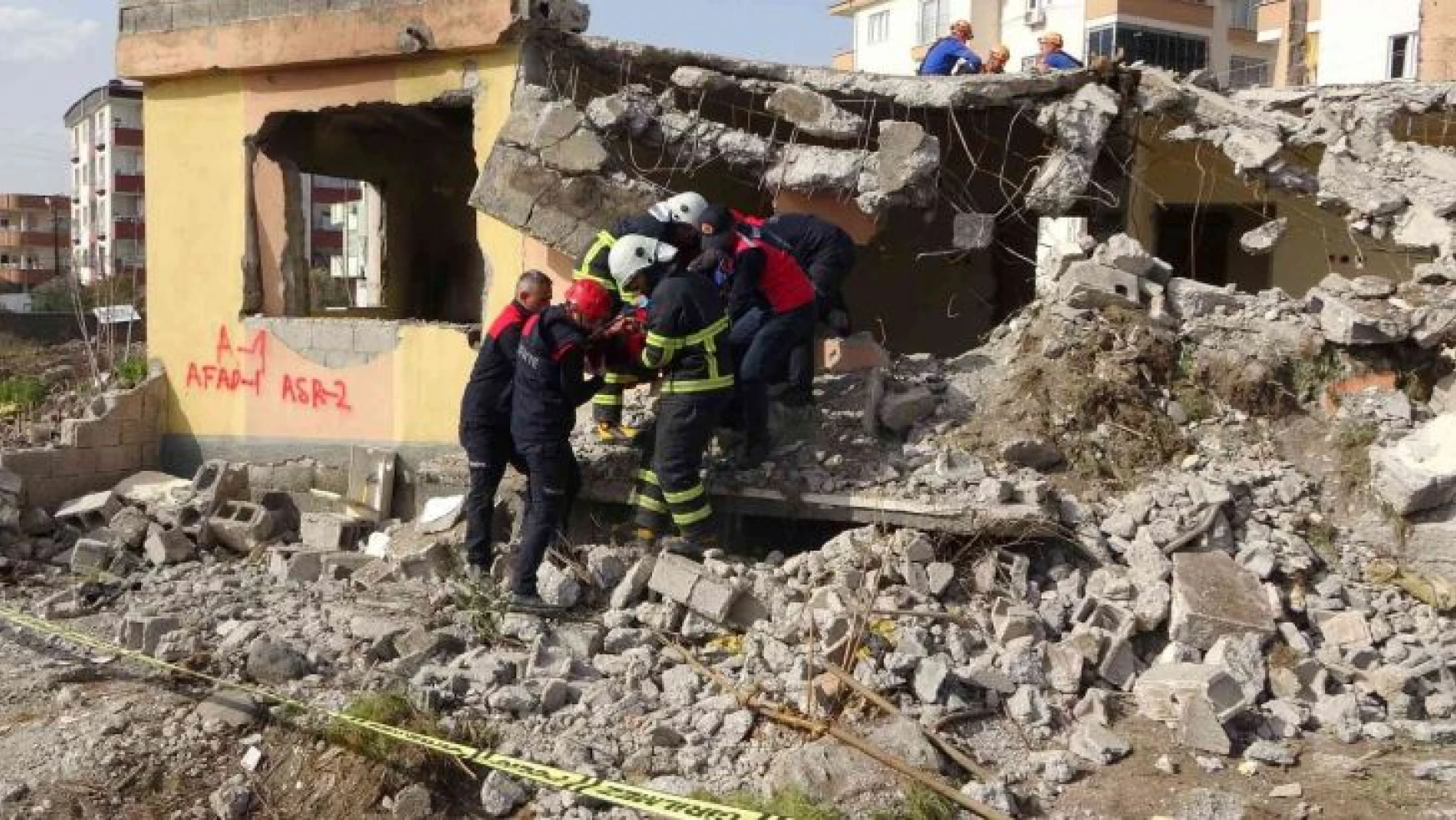 Osmaniye'de gerçeği aratmayan deprem tatbikatı