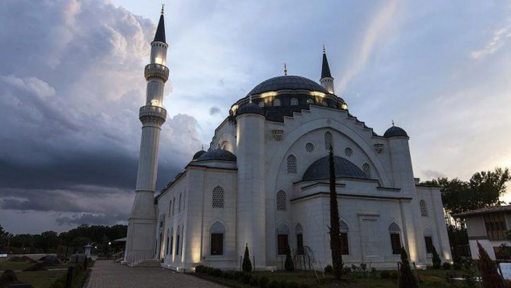 Osmanlı mimarisini ABD'ye taşıyan cami