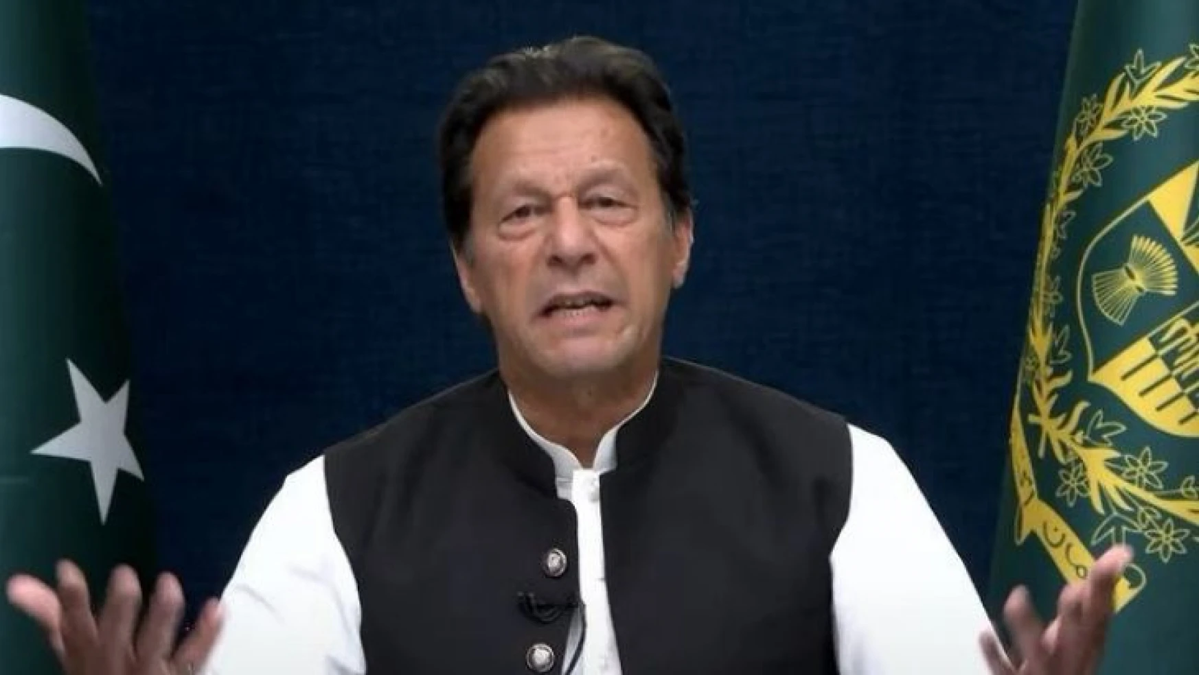 Pakistan Başbakanı Khan'dan hükümetine kurulan komplonun arkasında ABD olduğu iddiası