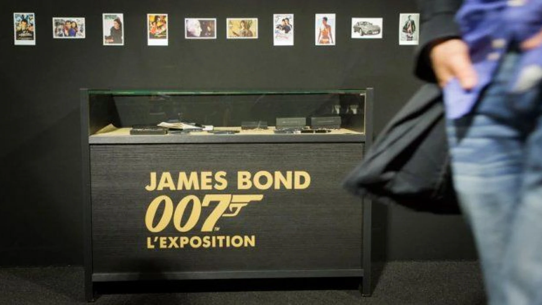 Paris'te James Bond sergisi açıldı