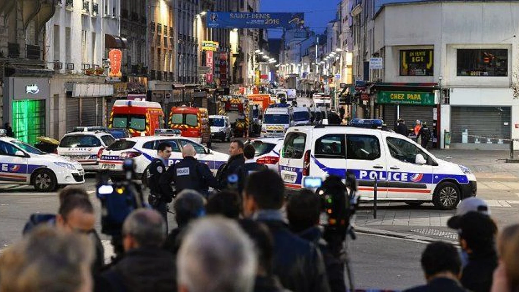 Paris'te operasyon bitti: 1'i intihar bombacısı 3 ölü