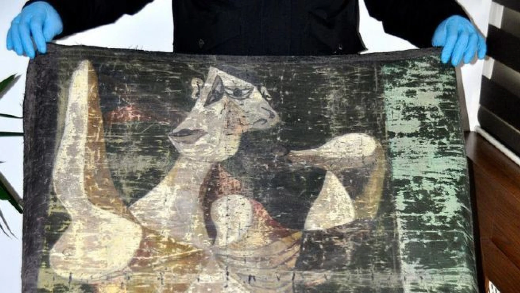 Picasso'nun tablosu kaçakçılardan kurtarıldı