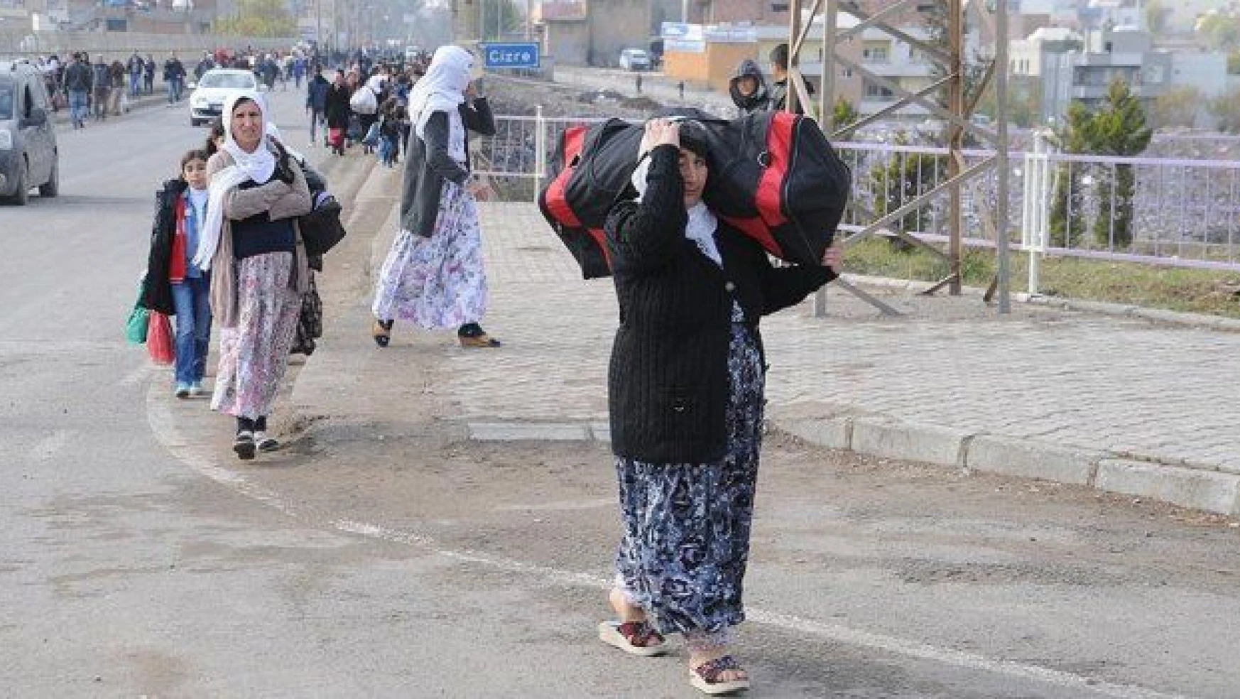 'PKK hendekleri yüzünden evsiz-yurtsuz kaldık'