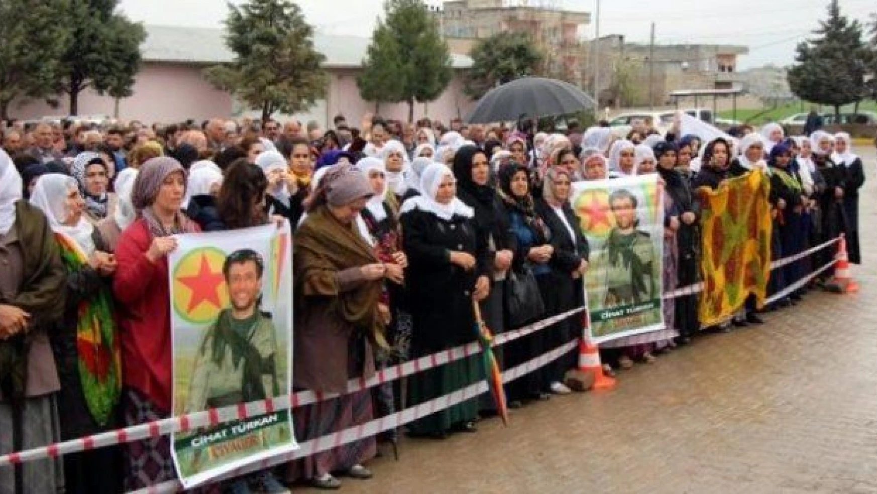 PKK'nın Sur sorumlusunun cenazesine 2 HDP'li vekil katıldı