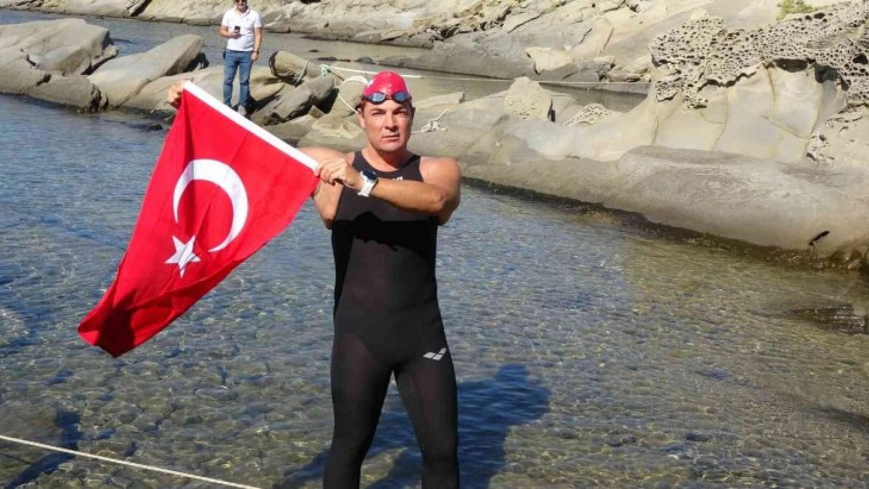 Rekortmen yüzücü Gaziler Günü'nde Gökçeada'ya yüzecek