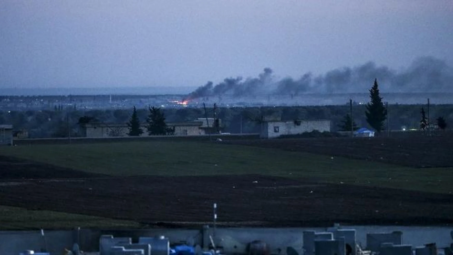 Rus uçakları Azez'i misket bombasıyla vurdu