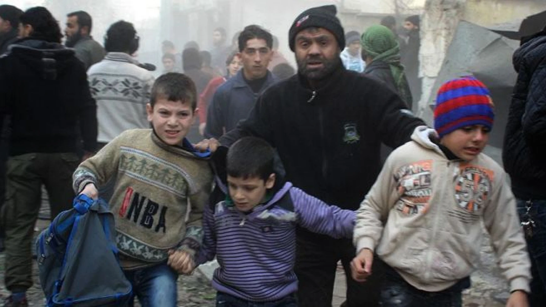Rus uçakları Halep'te anaokuluna saldırdı: 3 çocuk öldü
