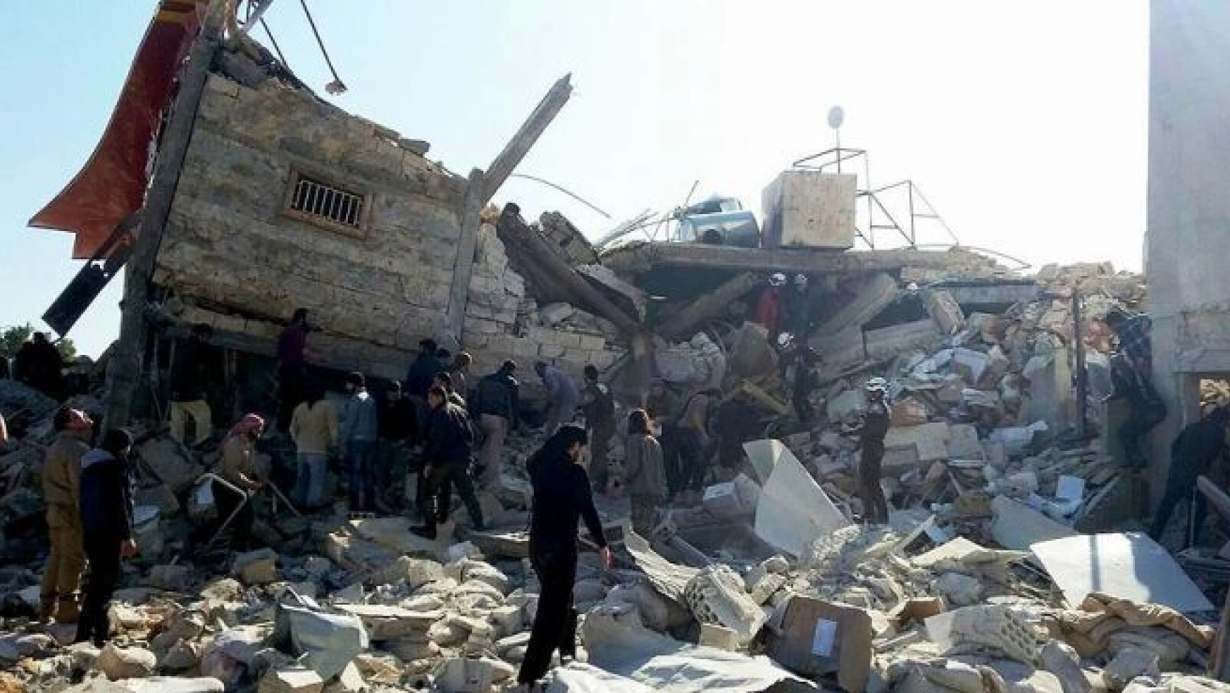 BM: Suriye'de hastane ve okullara yapılan saldırılar savaş suçu