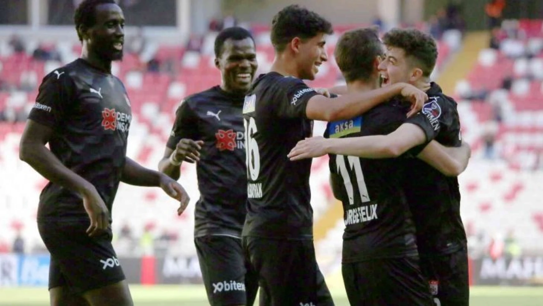 Spor Toto Süper Lig: DG Sivasspor: 1 - Y. Kayserispor: 0 (İlk yarı)