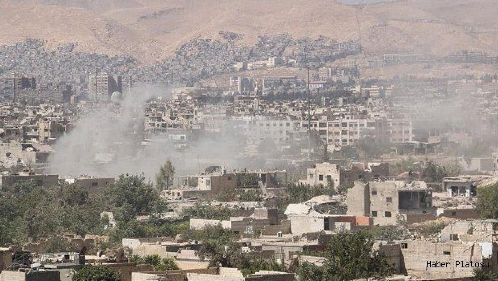 Suriye'de ateşkesin ilk günü: Halep, Humus, Dera ve Lazkiye bombalandı