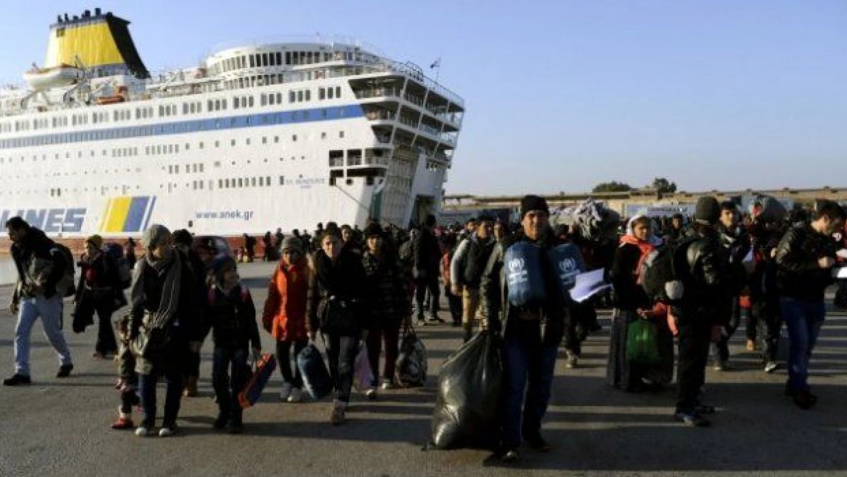 Suriye'deki savaşı bitirmeyi düşünmeyen Avrupa, sığınmacıları gemilerle Türkiye'ye yollayacak