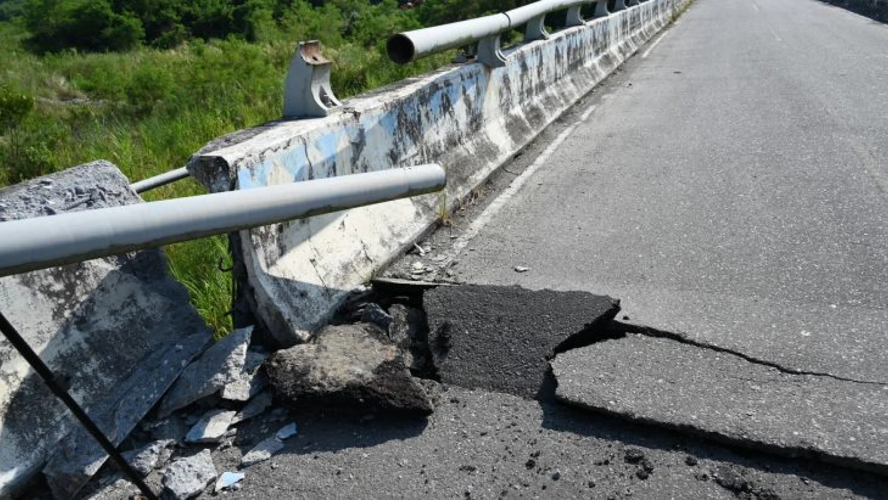 Tayvan'da 6.9 büyüklüğünde deprem