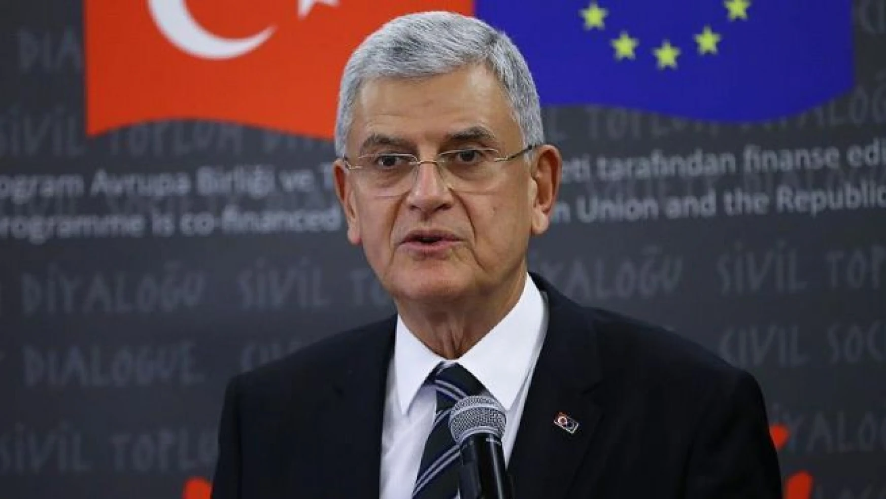 Bozkır: Türk vatandaşları kimlikleriyle AB'ye giriş hakkına sahip olacak