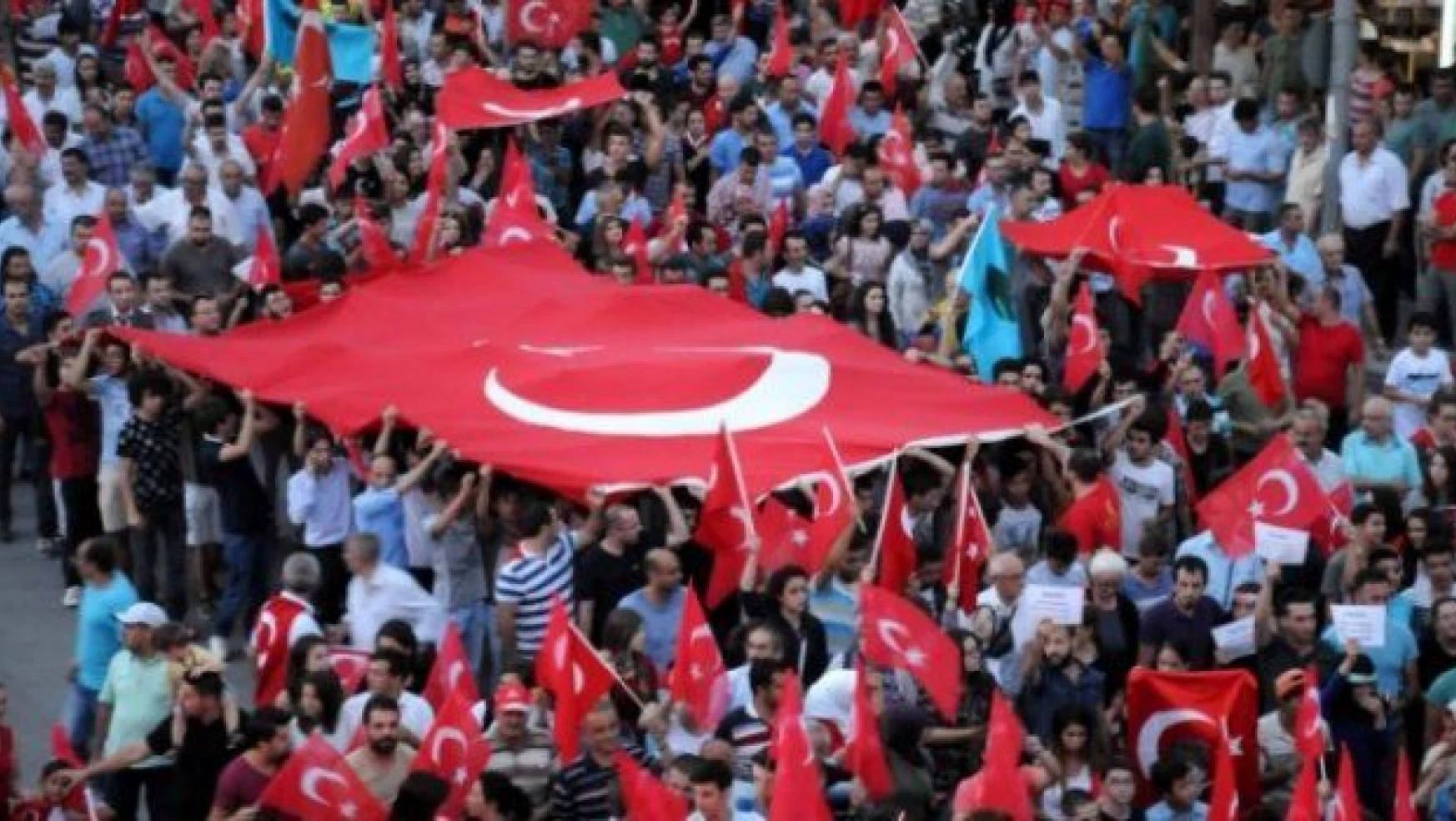 Türkiye terörü lanetlemek için ayakta