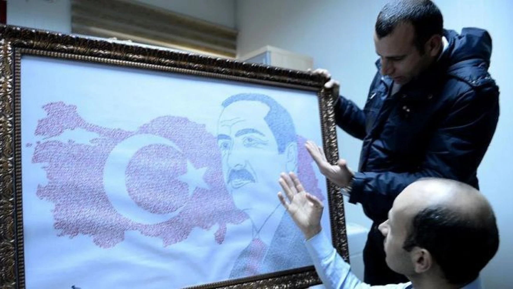 Türkiye ve Erdoğan sevgisini portreye aktardı