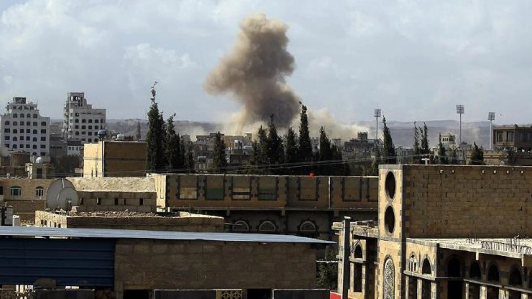 Yemen'deki İran Büyükelçiliği'ne saldırı iddiası