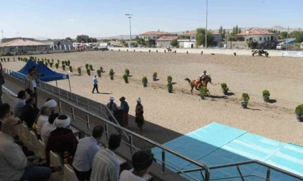 Atlı Okçuluk Türkiye Şampiyonası Kayseri'de yapıldı
