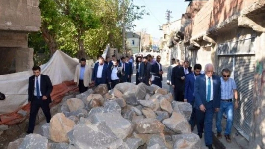 Demirtaş'ın bile giremediği Cizre'ye Kamalak girdi