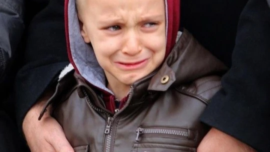 Söz bitti, 6 yaşındaki şehit çocuğunun göz yaşları konuştu (VİDEO)