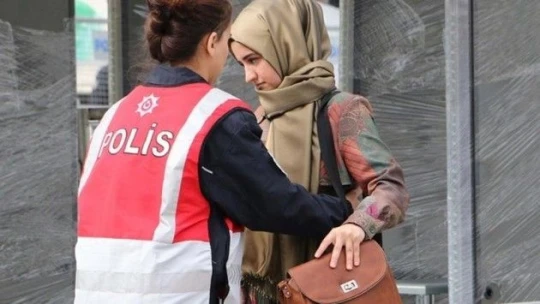 Ak Parti mitinginde 115 metal dedektörlü kapı, 10 X-Ray cihazı kuruldu