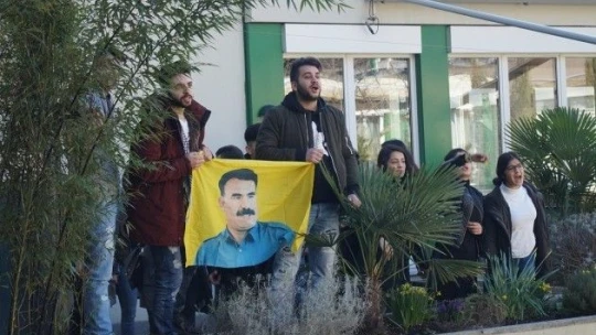 Burkay PKK'lılara sert çıktı: Serokunuz da siz de! Defolun köpekler! (VİDEO)