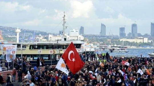 Ak Parti mitinginde 115 metal dedektörlü kapı, 10 X-Ray cihazı kuruldu