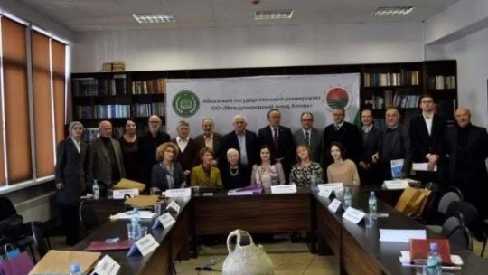 Abhazya Küresel güce karşı direniyor