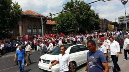 FETÖ destekli NATO darbe ve işgal teşebbüsüne karşı STK'lar ayakta