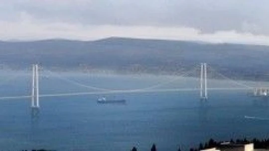 Bakmaya da geçmeye de doyamayacaksınız! O köprü açılıyor!