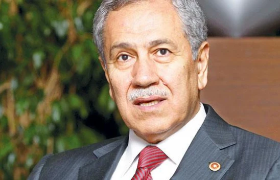 Arınç'tan çarpıcı açıklamalar: Yola çıktıklarınızı yolda bulduklarınızla değiştirirseniz...