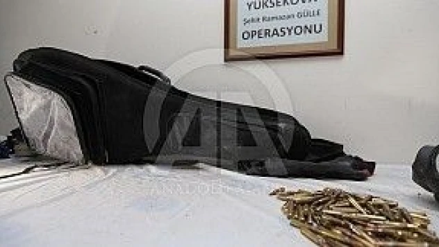 Gitar çantasında bomba düzeneği çıktı