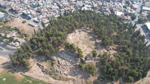 9 bin yıllık höyükte geçmişin izleri aranıyor