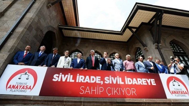 FETÖ destekli NATO darbe ve işgal teşebbüsüne karşı STK'lar ayakta