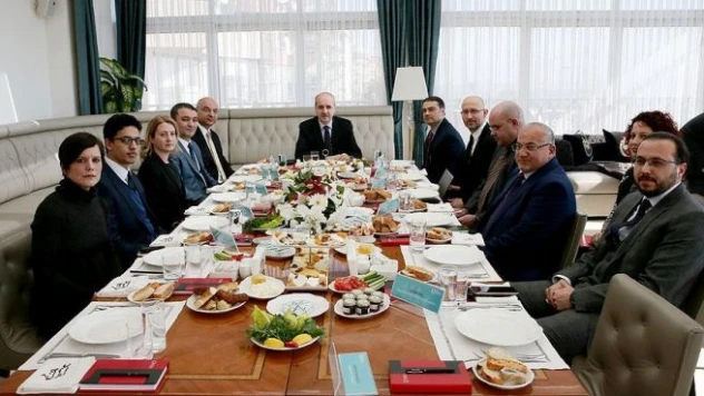 Kurtulmuş, uluslararası basın kuruluşlarının temsilcileriyle görüştü