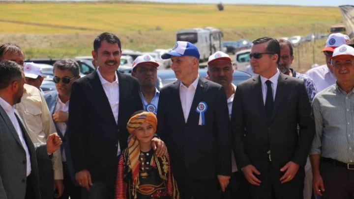 Bakan Kurum: 'Önümüzdeki ay cumhuriyet tarihinin en büyük sosyal konut projesini başlatıyoruz'