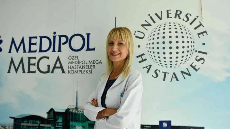 '45 yaşından sonra yakını göremeyen hastalara göz içi mercek uygulamasını tercih ediyoruz'