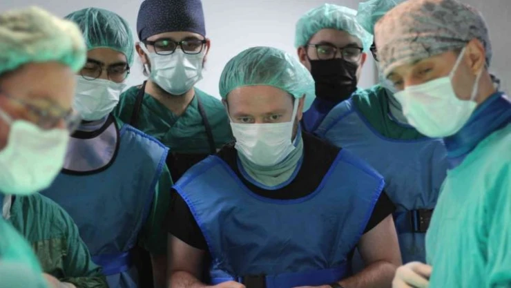 10 yıldır idrar yapamayan hasta SNM yöntemiyle tedavi edildi