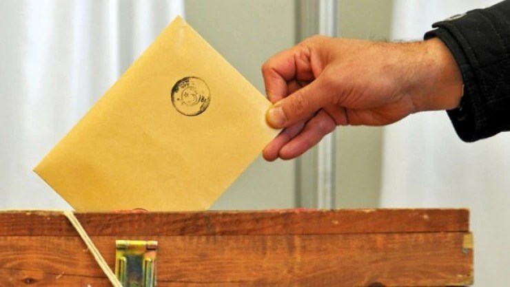 339 bin seçmen ilk defa oy kullanacak